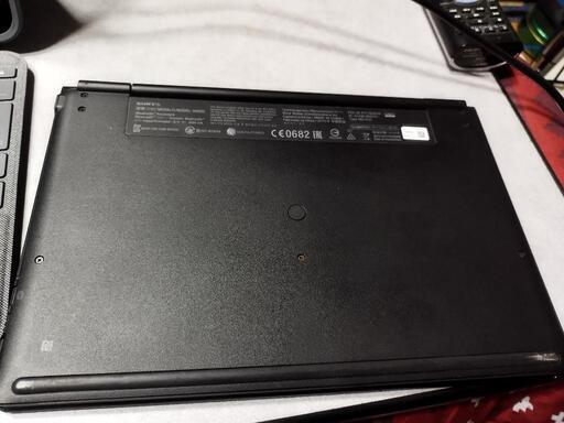 au SONY Xperia Z4 Tablet SOT31 ブラック(キーボード付)