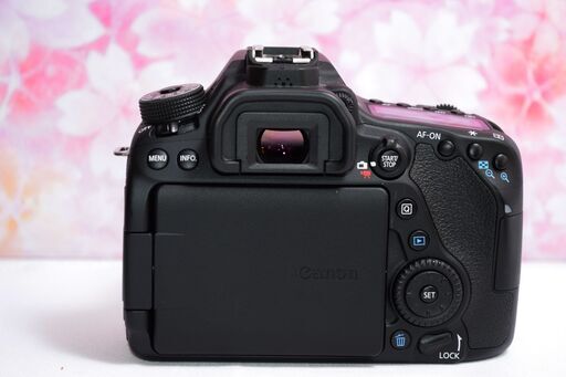 男女兼用 カジュアルウェア 極美品❤️Canon EOS 80D トリプルレンズ