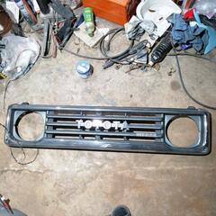 ランドクルーザー70前期型希少トヨタ純正品グリル