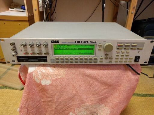 KORG Triton Rack (音源モジュール)
