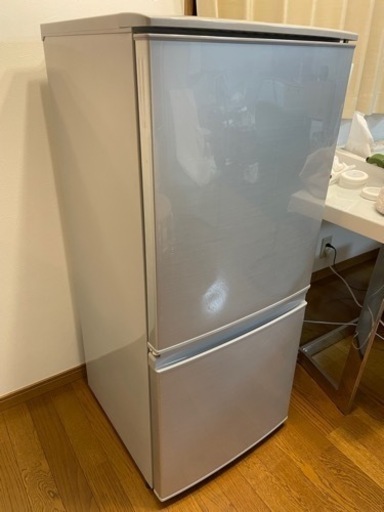 シャープ　冷蔵庫　美品　1〜2人暮らしサイズ