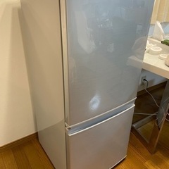 シャープ　冷蔵庫　美品　1〜2人暮らしサイズ