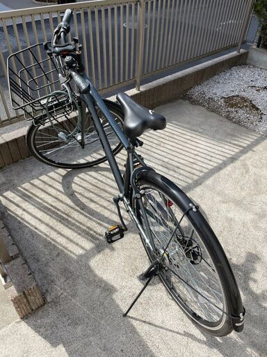 ノーパンク自転車 カゴ付きクロスバイク(マットガンメタル/外装6段変速)