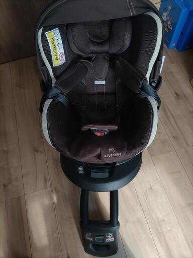 ISOFIX カーメイト エールベベ クルット3i プレミアム　新生児　チャイルドシート