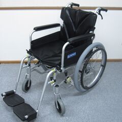 中古】 車イス カワムラ製 自走式 (黒色）