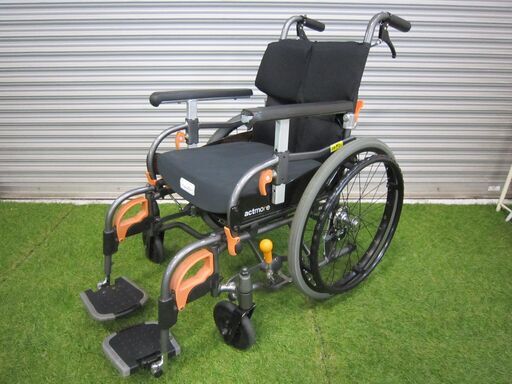 【中古】　車イス　アクトモア　（黒）
