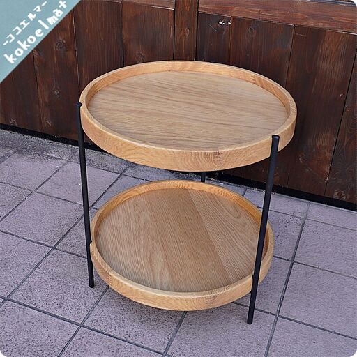 moda en casa(モーダエンカーサ)取り扱いメーカーSketch(スケッチ)のHUMLA(フムラ）エンドテーブルです。天然木にメタルの脚を合わせたシンプルなサイドテーブルは北欧スタイルなどに。CB528