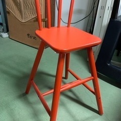 【ネット決済】値下！素敵な存在感ある綺麗な赤い椅子　飾り棚にしても♪