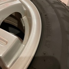BRIDGESTONE BLIZZAK VL1 スタッドレスタイヤ 195/80R15 ハイエース