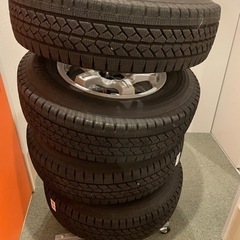 ハイエース ブリザックVL1 スタッドレスタイヤ 195/80r15 4本セット