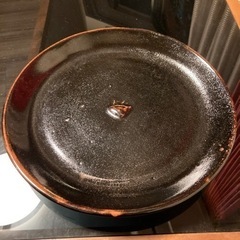 黒いシックな陶器のお皿25センチ