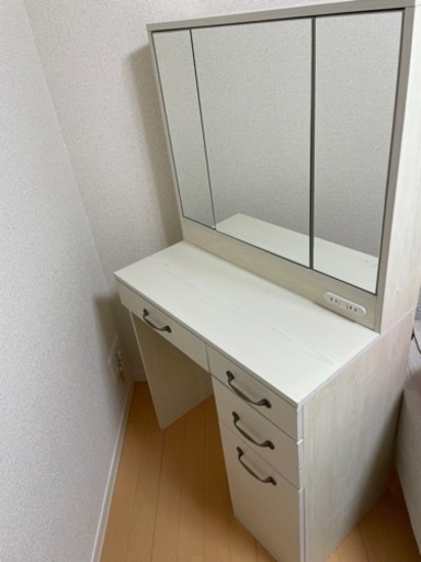 ドレッサー