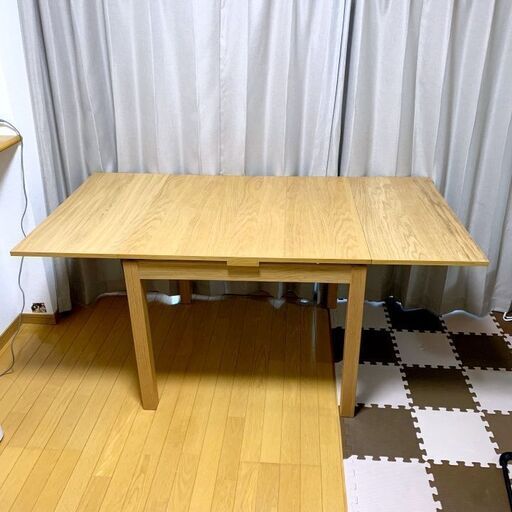 IKEA ダイニングテーブル/伸縮できるサイドテーブル/伸長式テーブル/おしゃれ