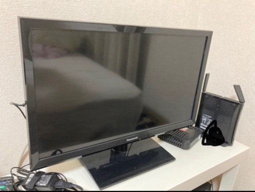 Panasonic 24型テレビ 2018年製 3月中旬以降お渡し