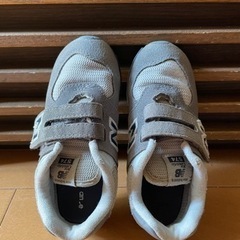 new balance ニューバランス　キッズシューズ　子供靴