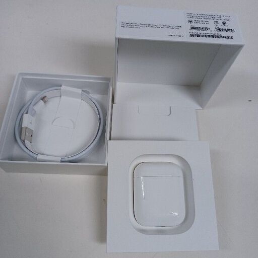 AirPods with Charging Case MMEF2J/A 正規品