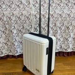【ネット決済】中古　アウトドア　スーツケース・キャリーバッグ　＊...