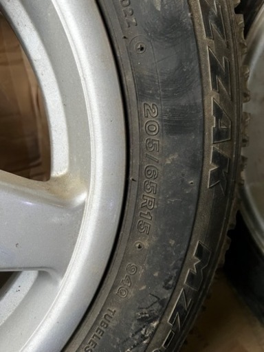 スタッドレス　15インチ　205/65r15