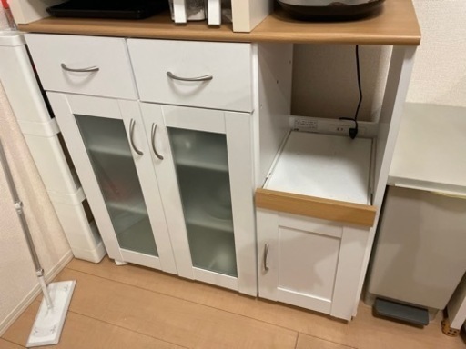 食器棚