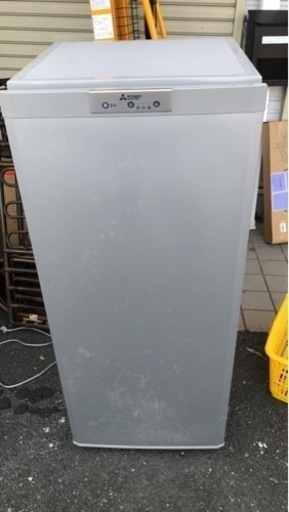 冷凍庫　三菱　2015年製