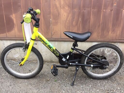 ※販売済【010】幼児用トレーニングバイク 幼児用自転車 キッカーグランデ ペダル取付済 アサヒ ライムブラック 16インチ