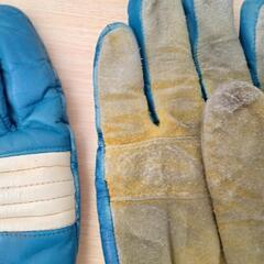 温かい皮の手袋　 − 滋賀県