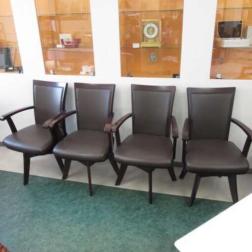 貞苅椅子製作所 4人掛け ダイニングテーブル 幅135cm×奥行80cm 高さ