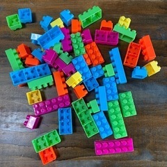 【USED】知育玩具　プラスチックブロック(LEGOもどき)