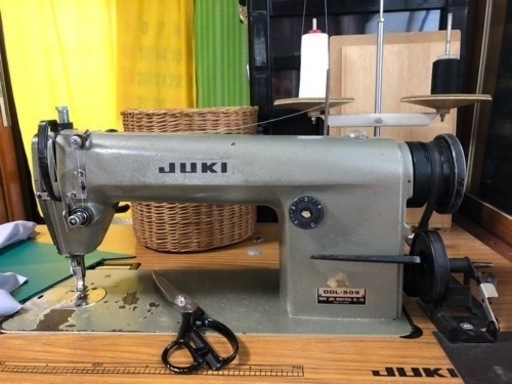 JUKIミシン　505-K21779 　　1982年製造