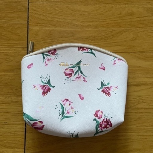 ジルスチュアート ポーチ ここま 中野栄の生活雑貨の中古あげます 譲ります ジモティーで不用品の処分