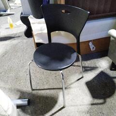 ●倉●　大量在庫有　１人掛け椅子　黒　シンプルチェア　札幌リサイ...