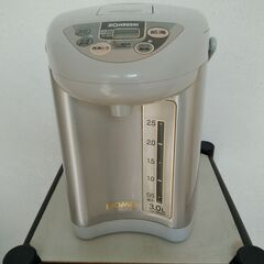 電動給水ポット、象印 CD-JM30V、３リットル（中古）