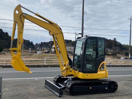 T-0079】コマツ PC55MR-5NO 2016年 5.5tクラス 808h キャビン AC 盗難