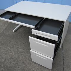 事務机 ホワイト 片袖デスク W1400mm オカムラ製ビラージュ