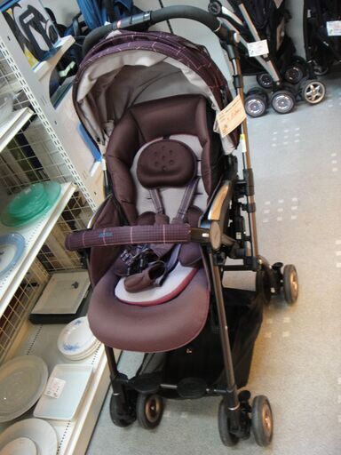 アップリカ ソラリア ベビーカー パープル【モノ市場半田店】151