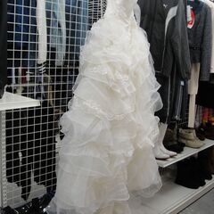 ウエディングドレス 白 ホワイト 結婚式 【モノ市場半田店】151