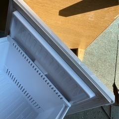 【リサイクルサービス八光　田上店　安心の1か月保証　配達・設置OK】シャープ SHARP SJ-14X-W [冷蔵庫 (137L・つけかえどっちもドア) 2ドア ホワイト系]