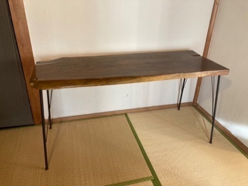 無垢一枚板テーブル　アイアン脚