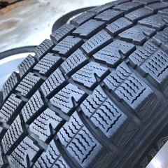 スタッドレスタイヤ 195/65r15 ノア、ヴォクシー