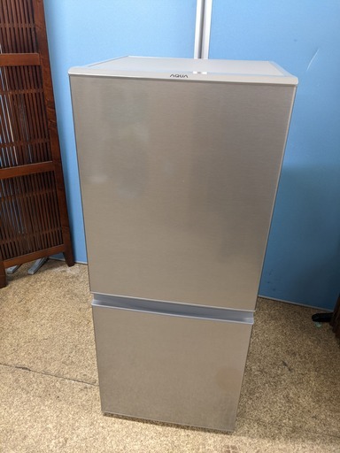 美品・高年式 2021年製 AQUA アクア 2ドア冷蔵庫 AQR-13K (S) 126L 右開き ノンフロン冷凍冷蔵庫 単身 一人暮らし