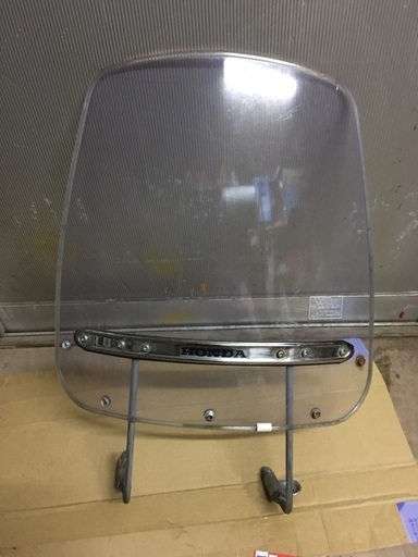 ホンダ　リトルカブ(AA01)用　風防とバスケット(カゴ)ステー