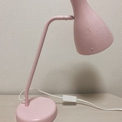 IKEA 電気スタンド　ピンク