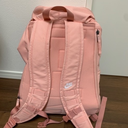 NIKE ほぼ新品　リュック　ピンク