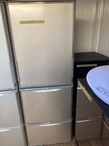 お薦め品‼️シャープ冷蔵庫350Lどっちもドア 2018年