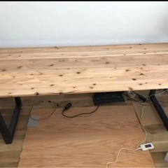 無垢杉板のテーブル、デスク