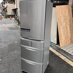 配達無料地域あり＊極美品＊SHARP 2017年製 137L 人気の付け替えどっち 