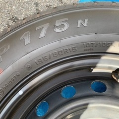 ハイエース ノーマルタイヤ 4本セット