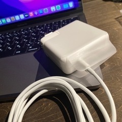 週末特価◇MacBookPro(充放電回数271)最新OS、フォーマット