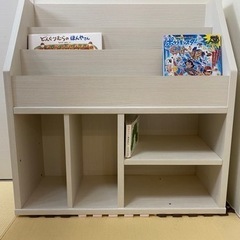 【美品】本棚　おもちゃ収納　ブックシェルフ