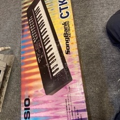 CASIO  電子ピアノ☆